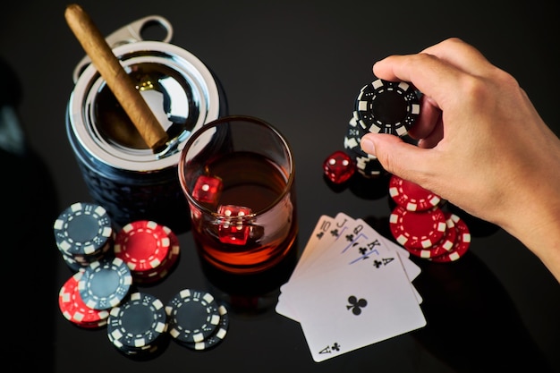 深入了解九游娱乐棋牌对战活动：在线娱乐场的新魅力